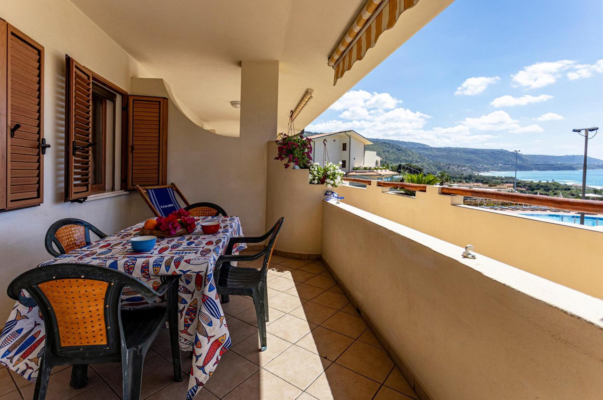 Residenza Marinella Aparthotel Zambrone Buitenkant foto