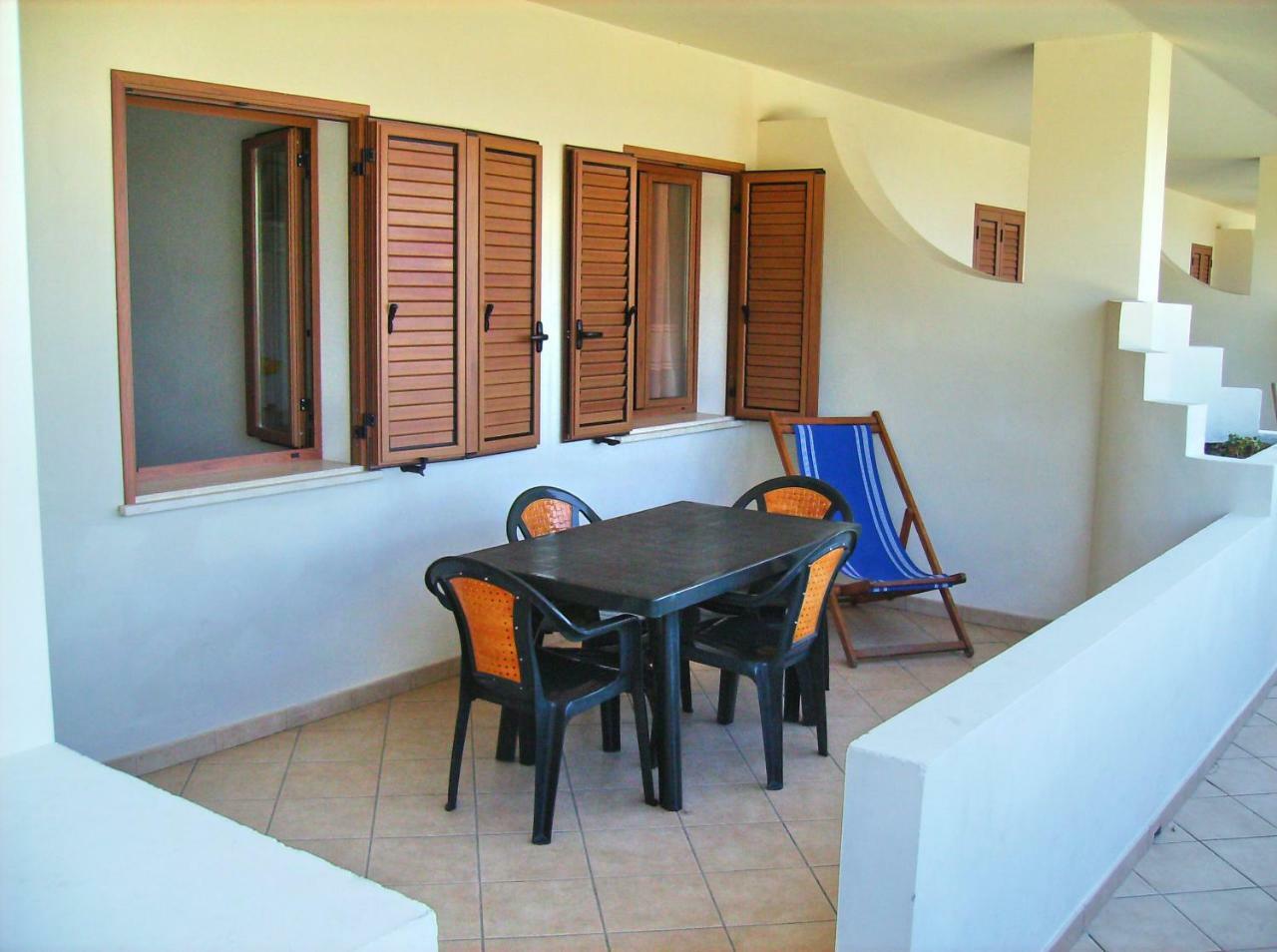 Residenza Marinella Aparthotel Zambrone Buitenkant foto