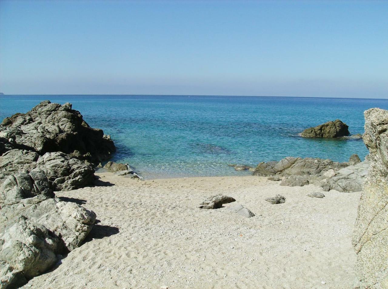 Residenza Marinella Aparthotel Zambrone Buitenkant foto