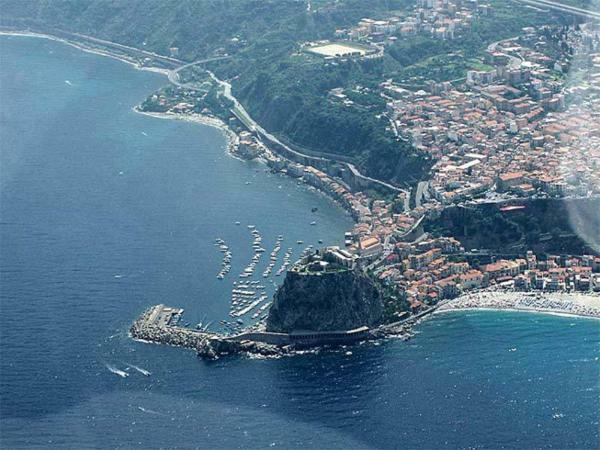 Residenza Marinella Aparthotel Zambrone Buitenkant foto