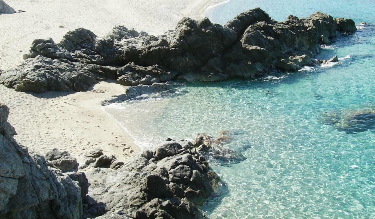 Residenza Marinella Aparthotel Zambrone Buitenkant foto