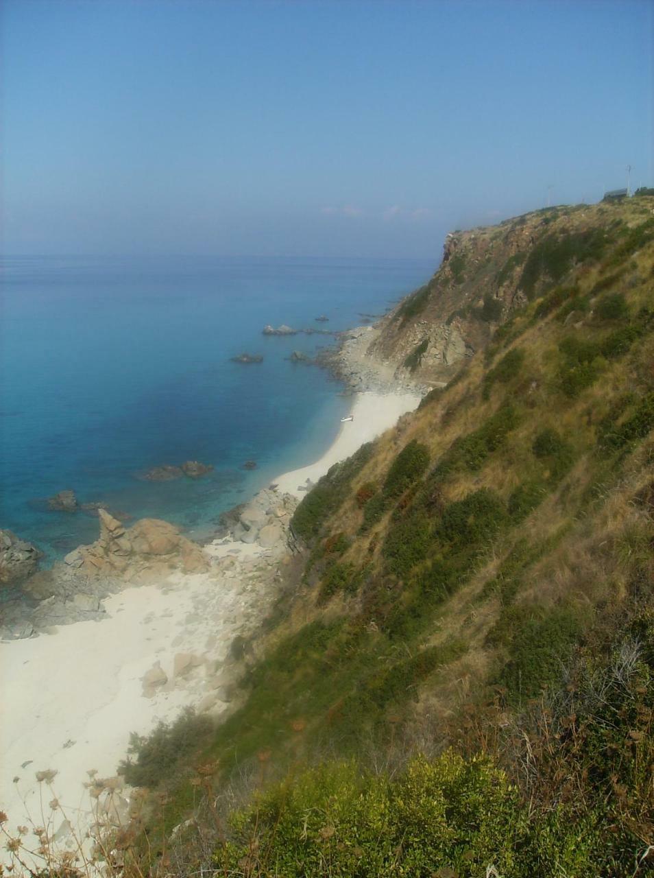 Residenza Marinella Aparthotel Zambrone Buitenkant foto